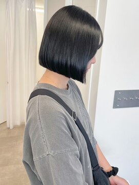 ミュラ(mulah) ぷつっとボブネイビーカラー*透明感たっぷり赤み消しカラー