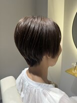 くすみブラウン×ショートボブ