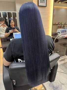 ラピス 大阪アメ村店(Lapis) 透明感ネイビーブルー