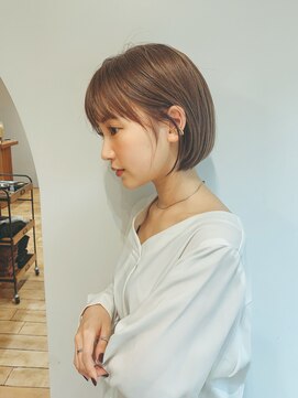 ジジ 代々木(Gigi) 代々木/ブリーチなし/ショートボブ/酸性ストレート/新宿/韓国