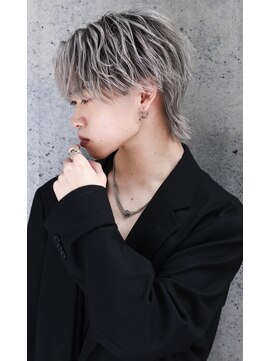 リップス 吉祥寺店 (LIPPS) ホワイトシルバーアッシュバレイヤージュセンターパート