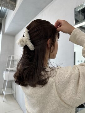 オットット(OttottO) ツヤベージュ