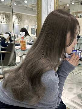 アマトウキョウスマートサロン(AMA TOKYO×Smart Salon) アッシュグレー  グレージュ  透明感カラー