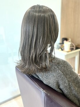 エル バイ ファースト(L by first) 【L by first】イルミナダブルカラー、シルバーグレージュ