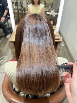 ニューヨークニューヨーク 三宮店(NYNY) オーダーメイドストレートで輝きのある髪へ
