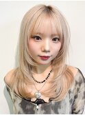グレージュブラウン/ミディアムレイヤー/韓国巻き/顔周りカット