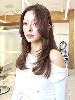 ミリバイアフロート(MIRI by AFLOAT)&nbsp;上品なミディアムレイヤー　かきあげ前髪　グレージュ