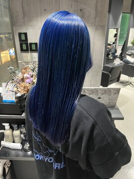 アンダーバーホワイト 京橋店(_WHITE) 韓国風ディープブルー