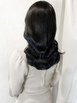 プラグ バイ ネオリーブ(plug by neolive) ネイビーアッシュ☆メルティカラー/くびれヘア/マッシュ◎