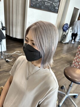 ラブヘアーグリーン(LOVEHAIRGREeN) 切りっぱなし×ハイトーン