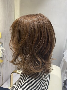 アンサー(answer) ミディアム×ブラウンカラー