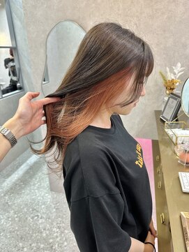 ロンド レア 天神大名店(Lond Le’a) ダブルカラーインナーカラーコーラルピンクレイヤーカット