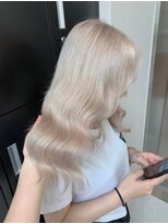 ベレーザ 渋谷(BELEZA)&nbsp;6936ブロンドハイライトグラデーション波巻きハイトーンカラー