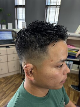 カザマ スキンフェード