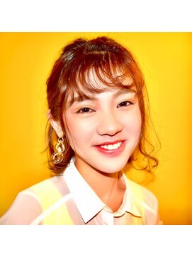 ミドル(MIDDLE) ヘアアレンジ