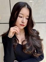 ディオ アンド ルーチェ(Dio&Luce)&nbsp;大人／ロングレイヤー／大きめカール／センターパート