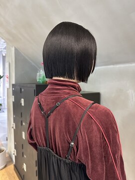 ニキータ(Nikiita) 〈バッサリイメチェン！顎ラインボブ〉