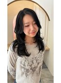 ロング顔まわりレイヤー前髪なしウルフレイヤー