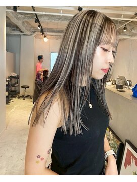 ルーム(Loom.) デザインカラーコントラストハイライト切りっぱなしボブ