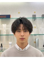 ビーシャイン(B-SHINE) メンズパーマ/メンズカット/シェービング/眉毛/メンズサロン