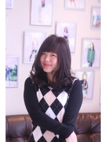 ルーミールーム(RoomieRoom)&nbsp;大人可愛いゆるふわ無造作カール前髪オン眉スタイル