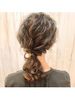 ヘアーアトリエ アンル(hair atelier anle) 大人っぽポニー