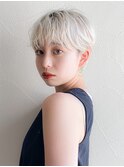 おしゃれタイトショート×ブロンドカラー