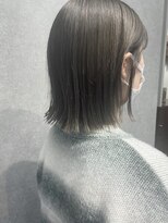 デイジー(Daisy) 天神/福岡/ぷつっとボブ/切りっぱなし/カーキベージュ