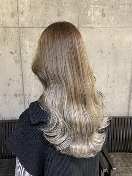 エヴァー(ever) マッシュ/くびれヘア/ビタミンカラー[表参道駅/原宿駅]