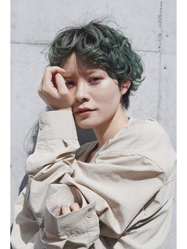 ソワレ(SOILEE) 天神【大名】エッジショート