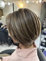 クラッチバイシオンアグリゲイト(CLUTCH by Zi-on aggregate)&nbsp;シャドールーツ×コントラストハイライト×レイヤーカット♪