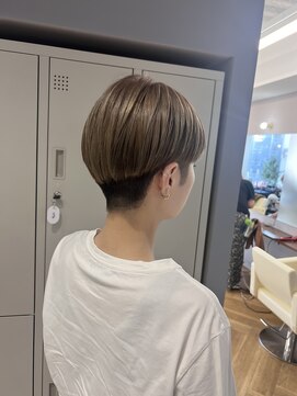 シカ 神戸三宮元町店(Cica) ハイトーンショート 刈り上げショート ハンサムショート 三宮