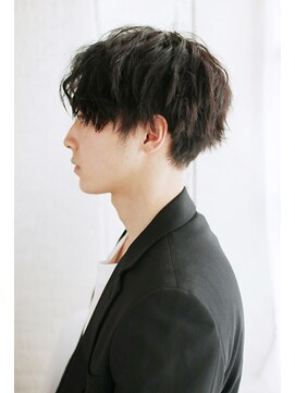 オティアプラスエヌ(OTTIA+n) 20代30代40代　大人・黒髪×ツイストパーマ【松山】