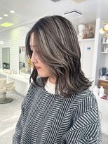 ロマーリ(LOMARLIE)&nbsp;外国人風ハイライトcolor