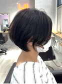 癖毛を活かしたショートボブ【カドワキ】