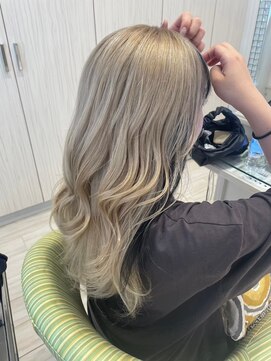 ビス リアン 川口店(Vis lien) 透明感抜群♪ダブルカラーブリーチミルクティーベージュ