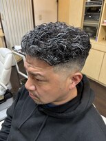 マモル(MAMORU)&nbsp;極道パーマ×ホワイトメッシュ