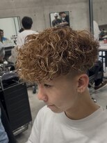 イーラ(era) スペインカール ツイストスパイラル眉カットメンズパーマ