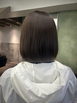 エイトオロク 那覇小禄店(EIGHT oroku) 艶感ボブで魅せる上品シルエット