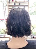 切りっぱなしボブ。