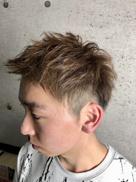 レジスタヘアーワークス (REGISTA hair works) クラウドモヒカン