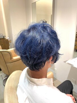 ヘアアンドメイク オプシス(Hair&Make OPSIS) ダブルカラーで、鮮やか”ネイビーブルー”♪