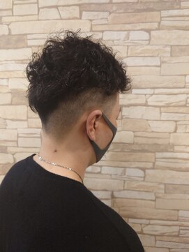 イートンクラフト ツーブロックパーマ