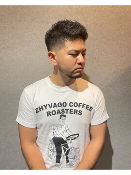 レアロイヤルバーバー(Le' A ROYAL BARBER) 【フェード/刈り上げ/アップバング/黒髪】