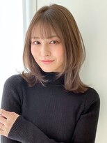 大人可愛いナチュラルカールレイヤーカットシースルーバング