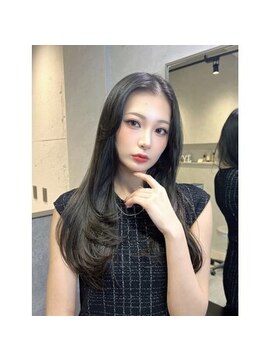 ジェームス(Jyym's) トレンドレイヤーカット【オリーブグレージュ】