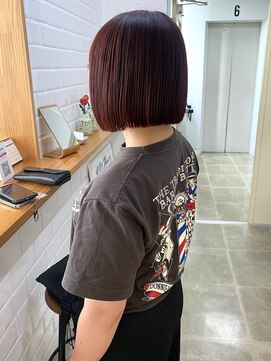 ハイフ(haif) 【haif】ワインレッド×パツッとボブ