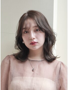 ビュートリアム265(BEAUTRIUM 265) シースルーバング流し前髪 顔周りレイヤーミディアム くびれロブ