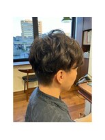 エルサフィロ キタハマ(el zafiro kitahama)&nbsp;20×30×40代×似合わせカット×刈り上げ×メンズパーマ