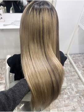 ハイエクステンション 京都駅前店(Hi-Extension) 艶ベージュ ★ mao_186